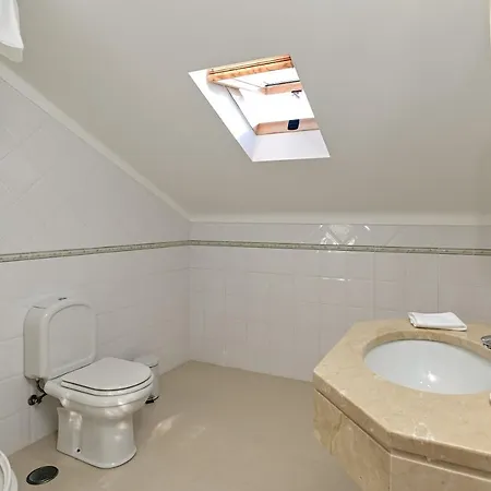 Village Center - Ocean View Apartment Ericeira