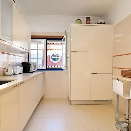 Village Center - Ocean View Apartment *