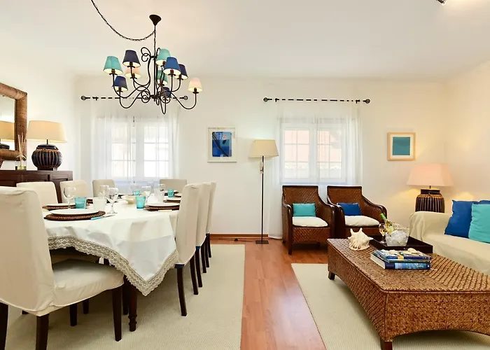 Village Center - Ocean View Daire *